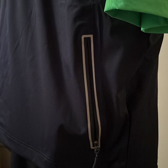 NWT Men's Cutter & Buck WeatherTec Packable Wind Shirt - Picture 4 of 9